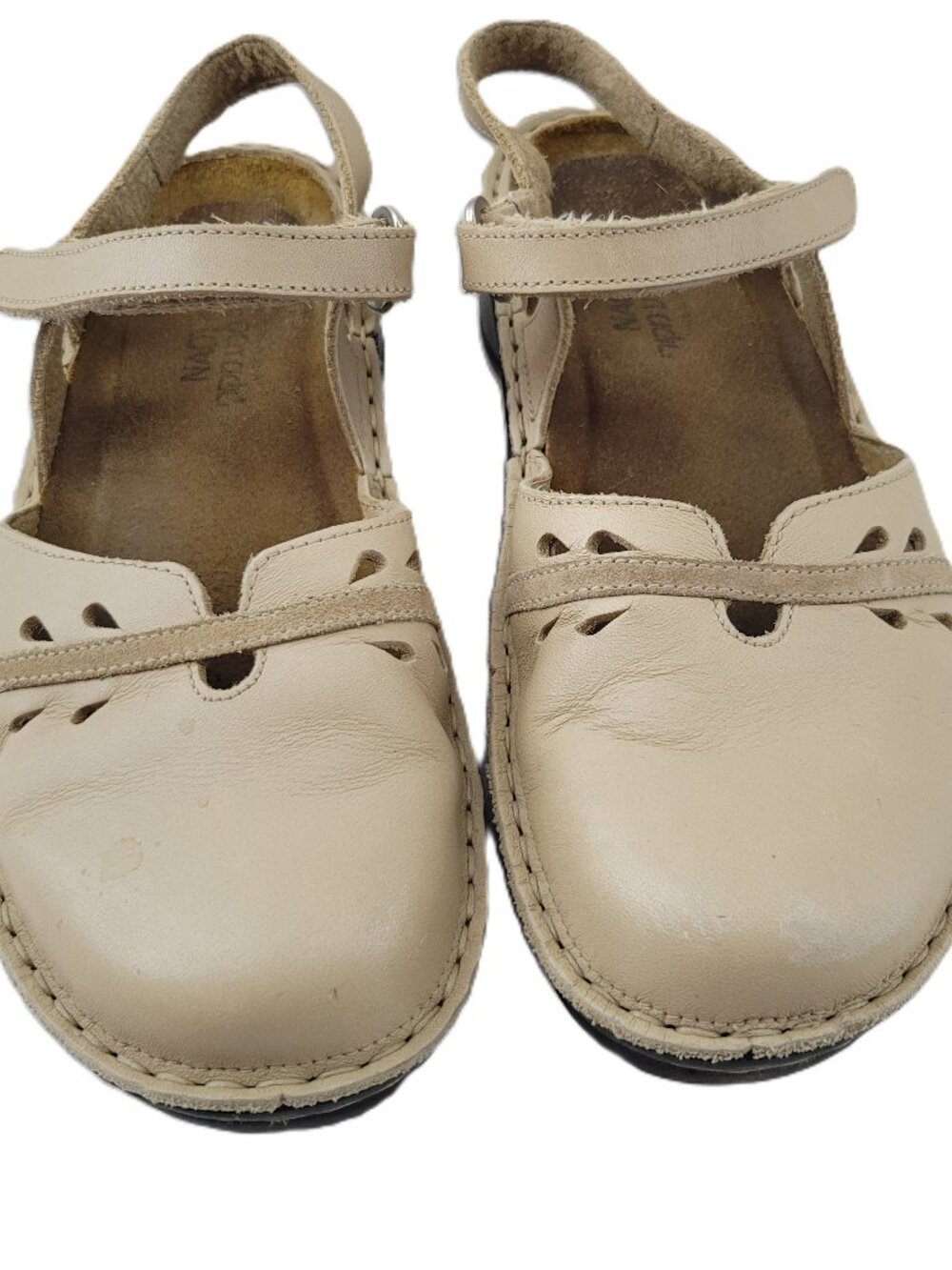 NAOT Shoes Women's 38 Mary Jane Cut Out Leather Wedge Sandal Strap Closure